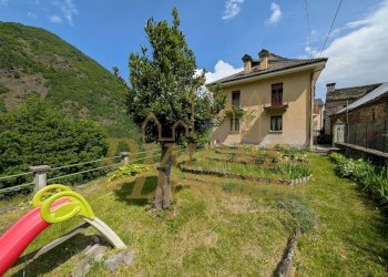 Giardino casa.jpg - Villa Frazione Croppo, Montescheno - foto 4