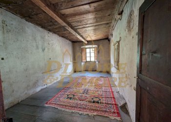 Locale rustico a fianco.jpg - Villa Frazione Croppo, Montescheno - foto 16