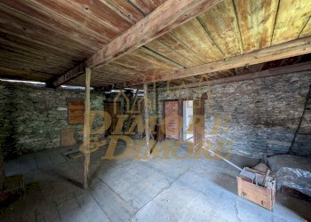 Solaio parte non ristrutturata.jpg - Villa Frazione Croppo, Montescheno - foto 23