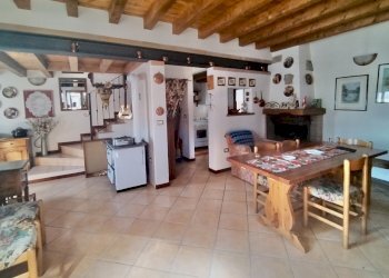 78c1d540-1a6a-44ed-9bf4-29524c112102.jpg - Porzione di casa Via Navono 1, Pertica Alta - foto 3