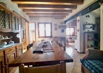 a2f70fbf-f4d0-40c3-9971-e325f0e29db4.jpg - Porzione di casa Via Navono 1, Pertica Alta - foto 4