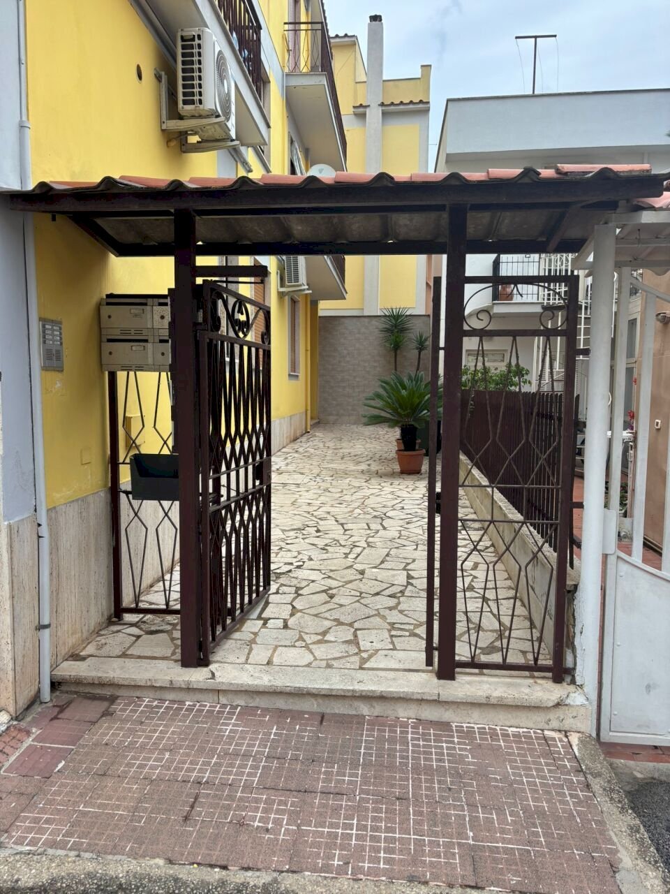 693a85f6-52c3-401f-99f7-ce8ba8a598d1.jpg - Quadrilocale Via Monteverde 6, Nettuno - foto 2