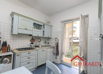 3.1 CUCINA.jpg - Appartamento Piazza Giovanni Tarello 9, Genova (zona Sestri Ponente) - foto 8