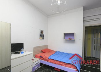 5.1 CAMERA 2.jpg - Appartamento Piazza Giovanni Tarello 9, Genova (zona Sestri Ponente) - foto 17