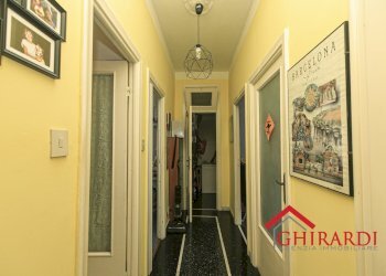 8.0 CORRIDOIO.jpg - Appartamento Piazza Giovanni Tarello 9, Genova (zona Sestri Ponente) - foto 24