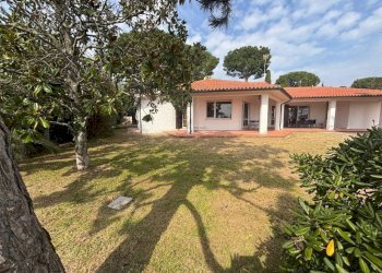 guia1.jpg - Villa Via delle Querce, frazione Villaggio Taunus, Numana - foto 1