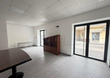 4.jpg - Locale Commerciale Giugliano in Campania - foto 4
