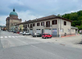 002.jpg - Laboratory Via Savona 29, Dogliani - photo 2
