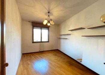 Appartamento Modena (zona Villaggio Giardino) - foto 8