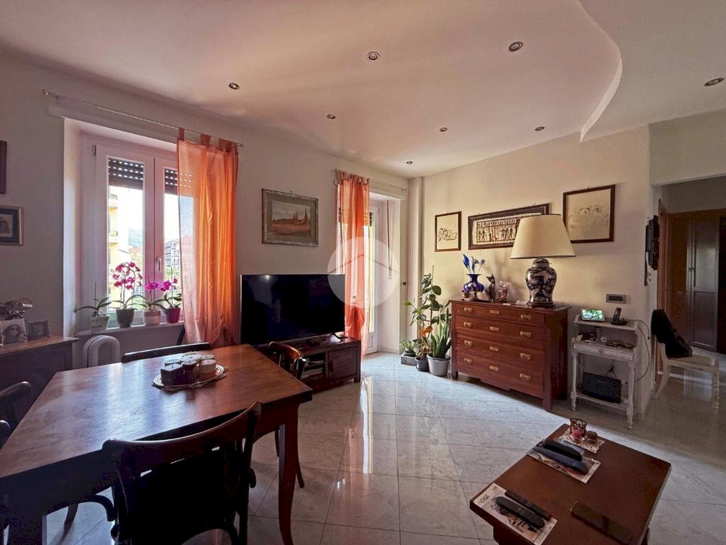 Three-room apartment Via della Carderia, Pinerolo - photo 1