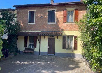 Facciata - Townhouse via Emilia Levante, 40, Imola - photo 1