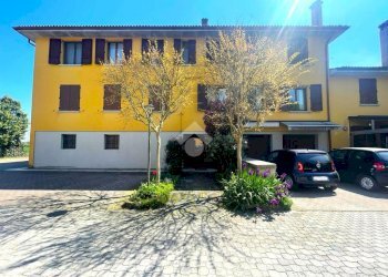 Apartment Via Valli, Calderara di Reno - photo 1