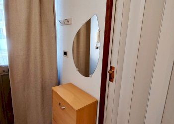 Ingresso - Bilocale via San Donato, 53, Torino (zona San Donato) - foto 2
