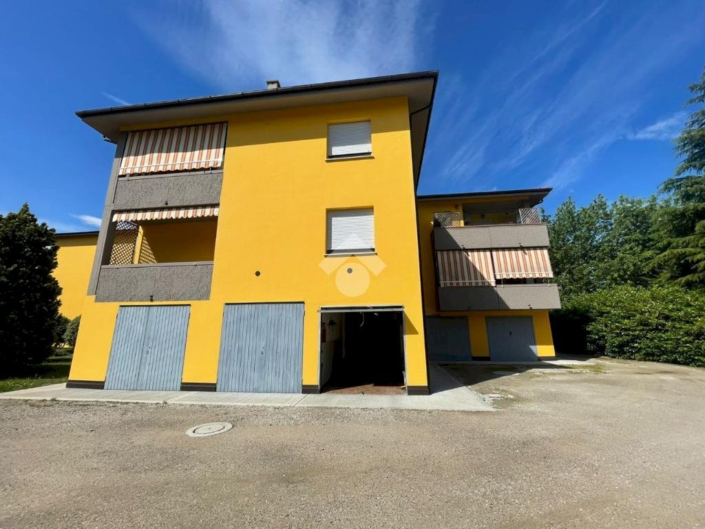 Four-room apartment Via Galileo Galilei, Malalbergo - photo 2