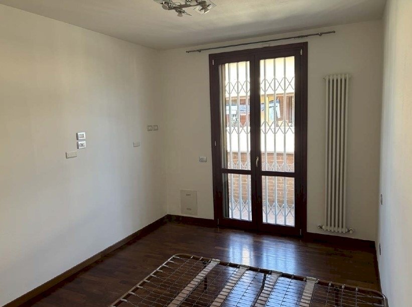 Two-room apartment Ravenna (neighborhood Teodorico) - photo 3