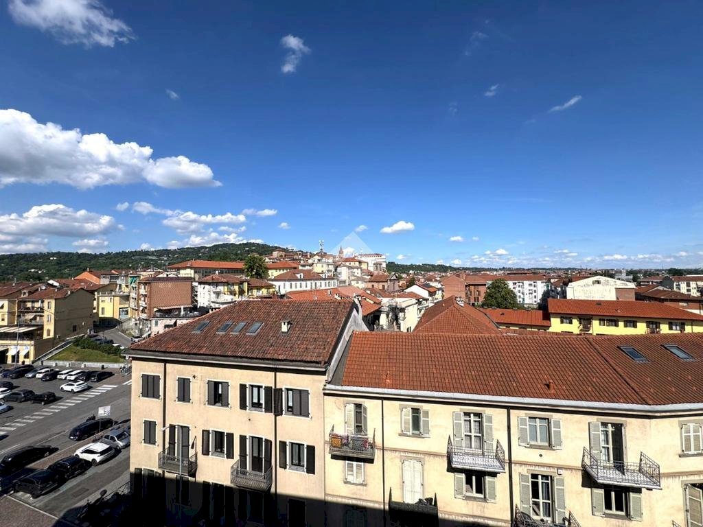 Three-room apartment Via Cavour, Moncalieri - photo 3