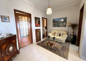 Three-room apartment Via Cavour, Moncalieri - photo 5