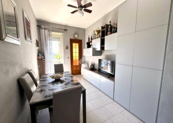Three-room apartment Via Cavour, Moncalieri - photo 9