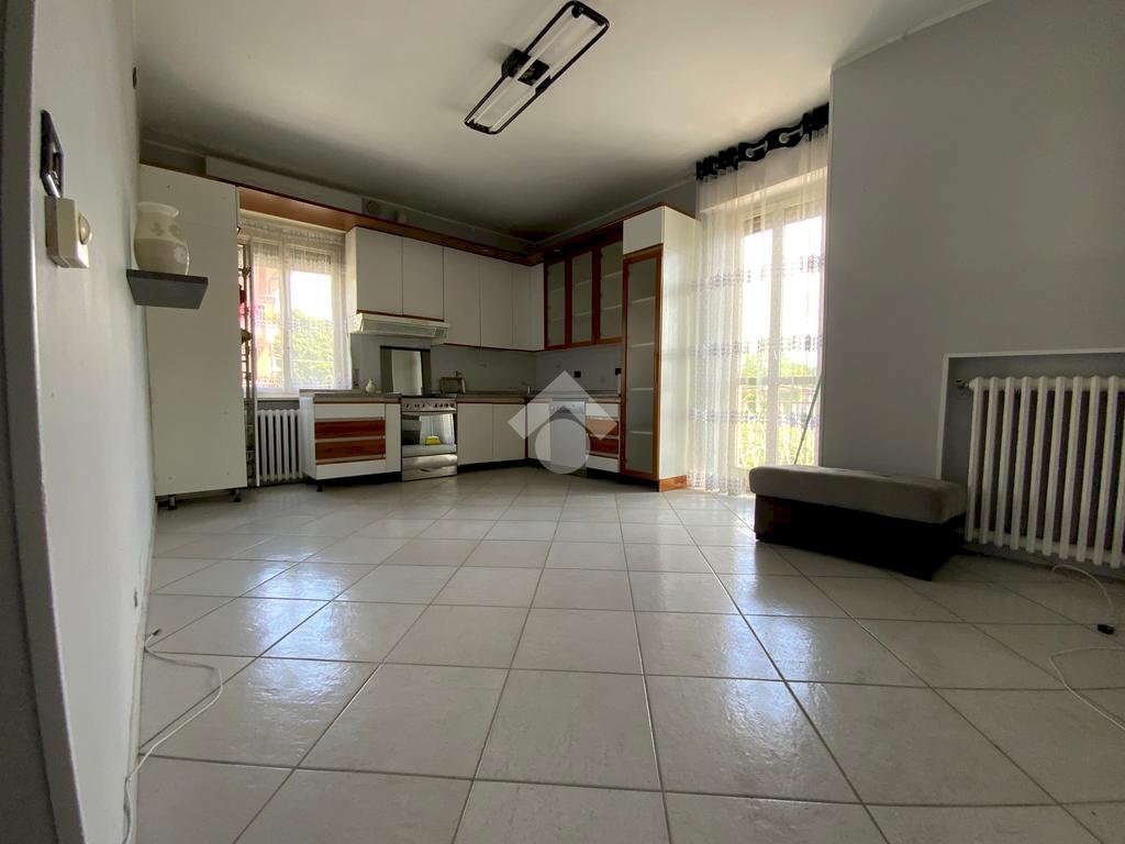 Three-room apartment Via toce, Torino (neighborhood Falchera) - photo 1