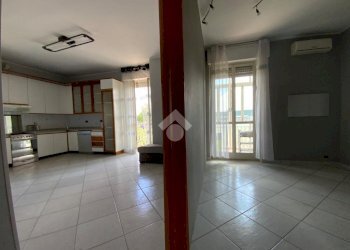 Three-room apartment Via toce, Torino (neighborhood Falchera) - photo 6