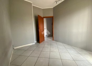 Three-room apartment Via toce, Torino (neighborhood Falchera) - photo 7