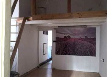 Two-room apartment Genova (neighborhood Castelletto) - photo 2