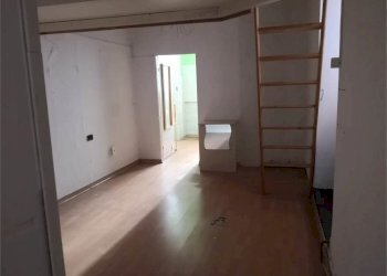 Two-room apartment Genova (neighborhood Castelletto) - photo 3