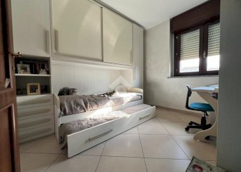 Three-room apartment Via Lussemburgo, Orbassano - photo 15
