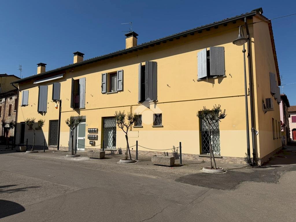 Trilocale Piazza Ercole primo Duca D'Este, Sant'Agata sul Santerno - foto 1