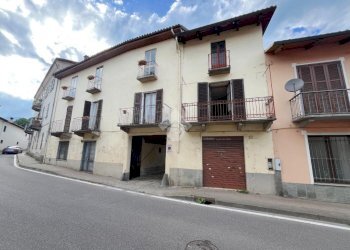 Semi-detached house Via Nazionale, Pinerolo - photo 1