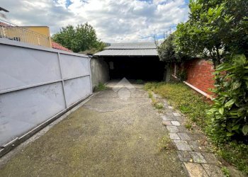 Semi-detached house Via Nazionale, Pinerolo - photo 6