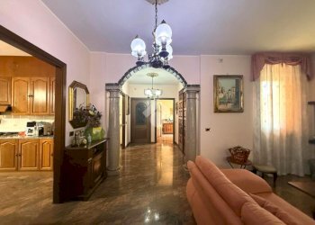Portion of a house Via Lobrino, Cerano - photo 10