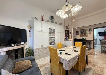 Three-room apartment Via Gaetano Donizzetti, Galliate - photo 1