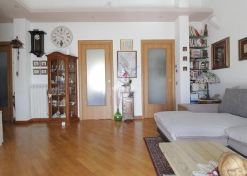 Three-room apartment Via Monte Rosa, Cerro Maggiore - photo 4