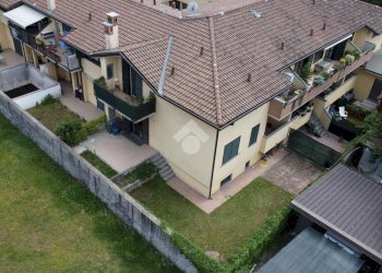 Three-room apartment Via XXIV Maggio, Cerro Maggiore - photo 1