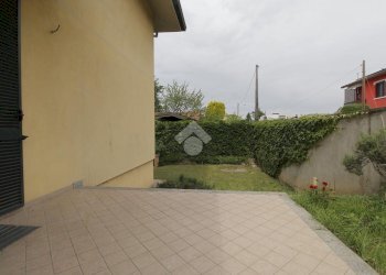 Three-room apartment Via XXIV Maggio, Cerro Maggiore - photo 4