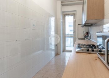Three-room apartment Viale Leonardo Da Vinci, Trezzano sul Naviglio - photo 10