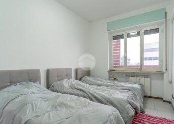 Three-room apartment Viale Leonardo Da Vinci, Trezzano sul Naviglio - photo 15