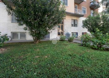 Bilocale Via Dei Tulipani, Milano (zona Giambellino) - foto 35