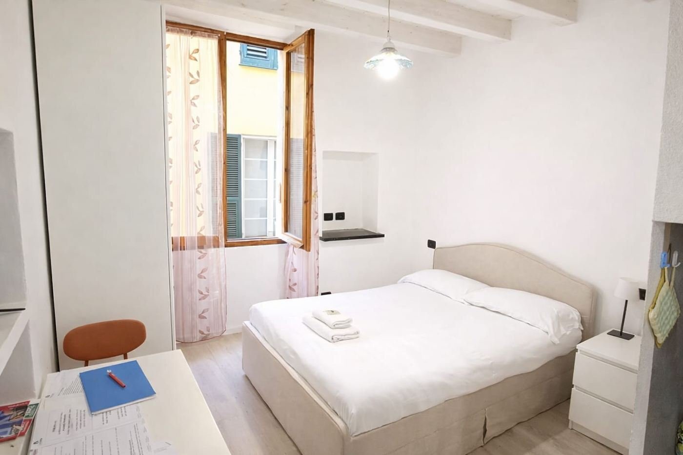 One-room apartment vico Salvaghi, Genova (neighborhood Centro Storico) - photo 1