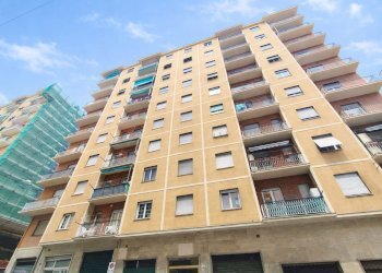 Quadrilocale via Carrea, Genova (zona Sampierdarena) - foto 1