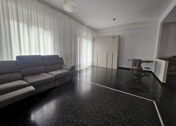 Four-room apartment VIA ALFREDO CATALANI, Genova (neighborhood Sestri Ponente) - photo 2