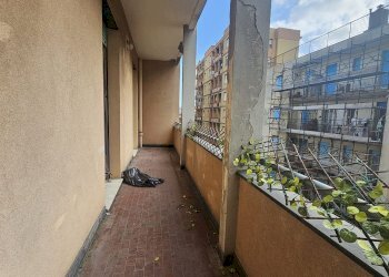 Four-room apartment VIA ALFREDO CATALANI, Genova (neighborhood Sestri Ponente) - photo 3