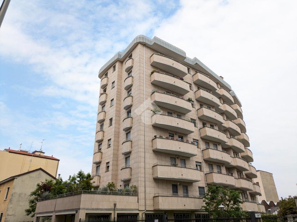 Two-room apartment Via candoglia, Milano (neighborhood Dergano) - photo 2