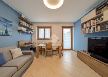 Two-room apartment Via candoglia, Milano (neighborhood Dergano) - photo 1