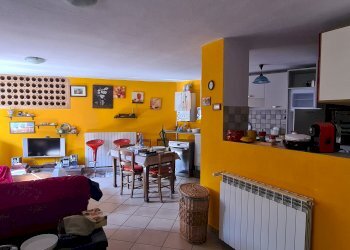 Soggiorno - Casa semi indipendente Via Grandis, Borgo San Dalmazzo - foto 8