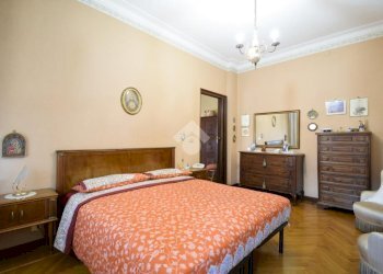 Four-room apartment Corso casale, Torino (neighborhood Borgo Po) - photo 11