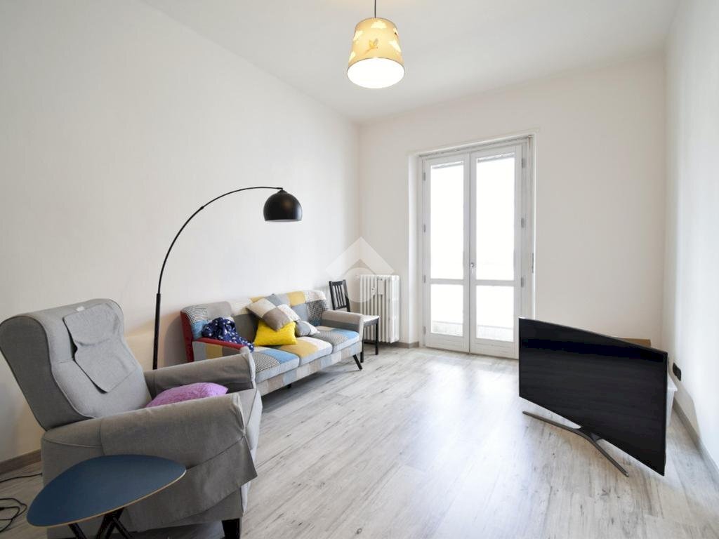 Three-room apartment Via Caterina Segurana, Torino (neighborhood Borgo Po) - photo 3