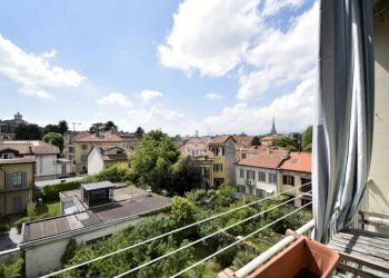 Three-room apartment Via Caterina Segurana, Torino (neighborhood Borgo Po) - photo 1