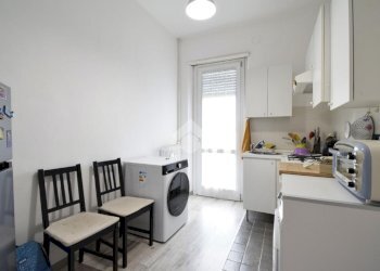 Three-room apartment Via Caterina Segurana, Torino (neighborhood Borgo Po) - photo 6